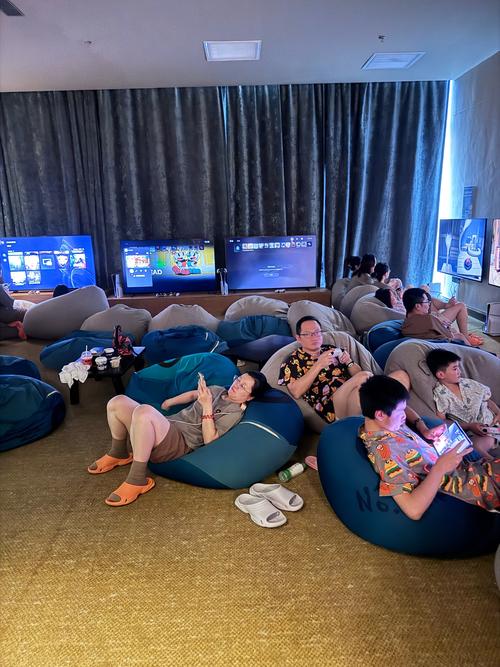 少妇av一区二区三区www的相关介绍