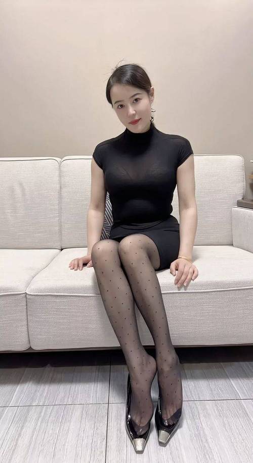 午夜精品美女久久久久av福利的相关介绍