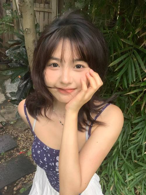 av综合女生片在线观看的相关介绍
