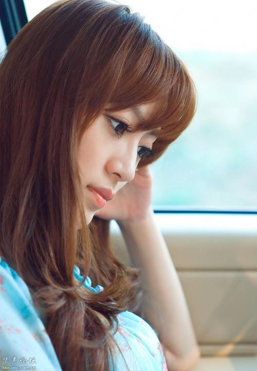 操美女老师逼的相关介绍