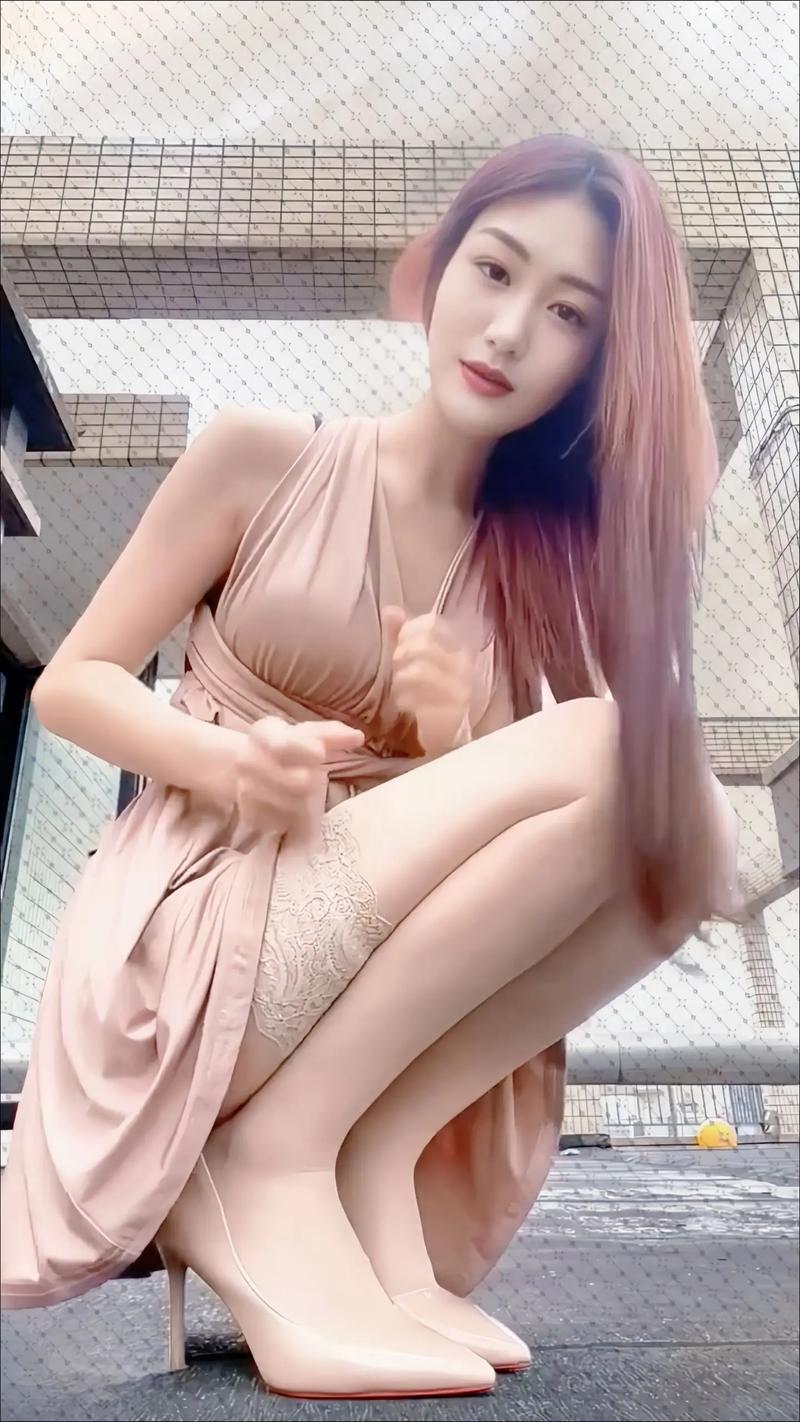 一边爽一边叫的相关介绍
