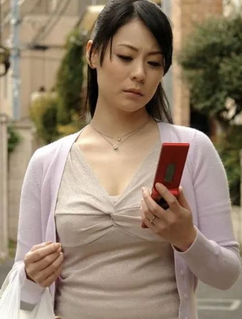 美女老师和的相关介绍