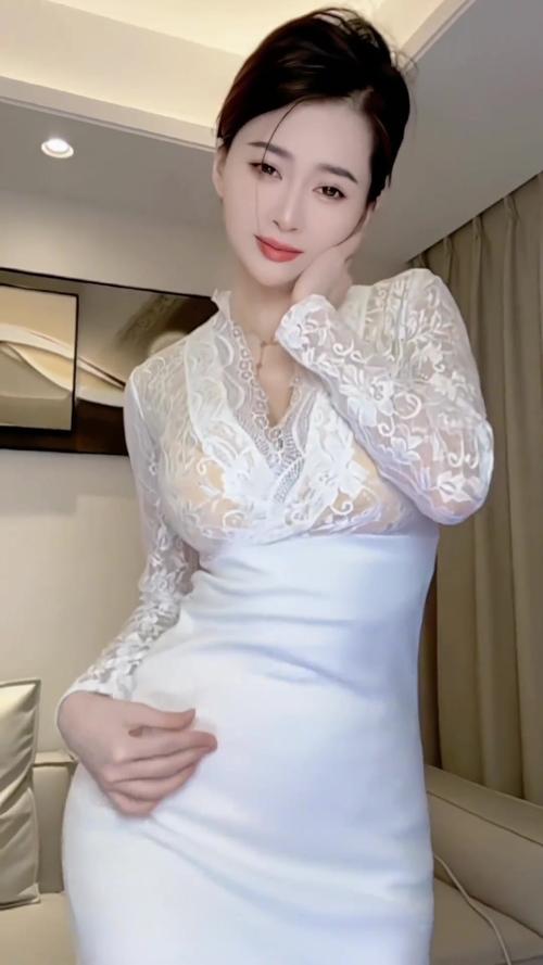 王苑大尺度写真的相关介绍