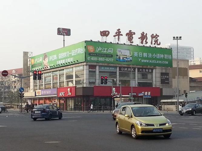 人妻少妇av中文字幕的相关介绍