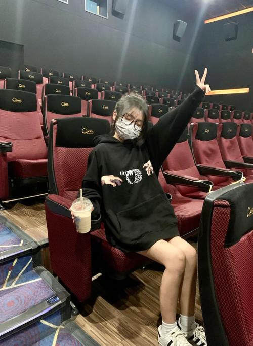 女生内裤总是有黄色分泌物的相关介绍