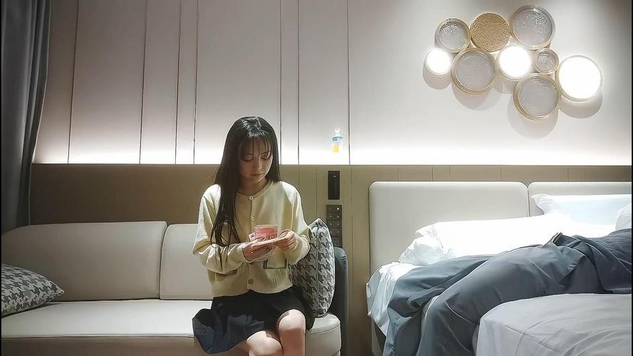 亚洲欧美另类在线一区二区的相关介绍
