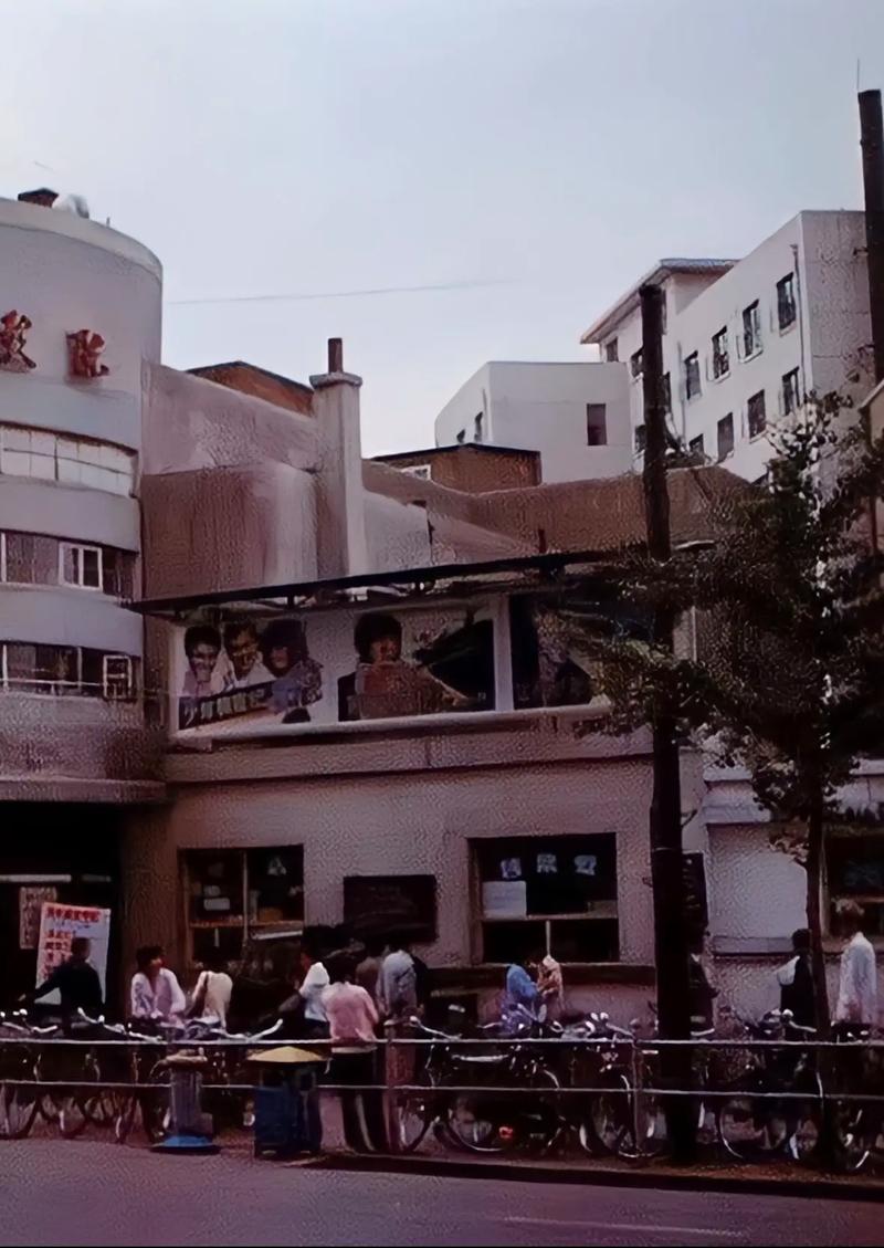 女人阴道分泌黄色痒的相关介绍