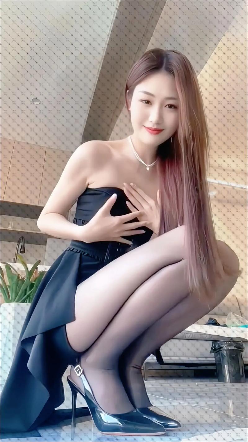 高潮女人痉挛抽搐av的相关介绍