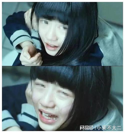 一边上面亲一边下面摸的相关介绍