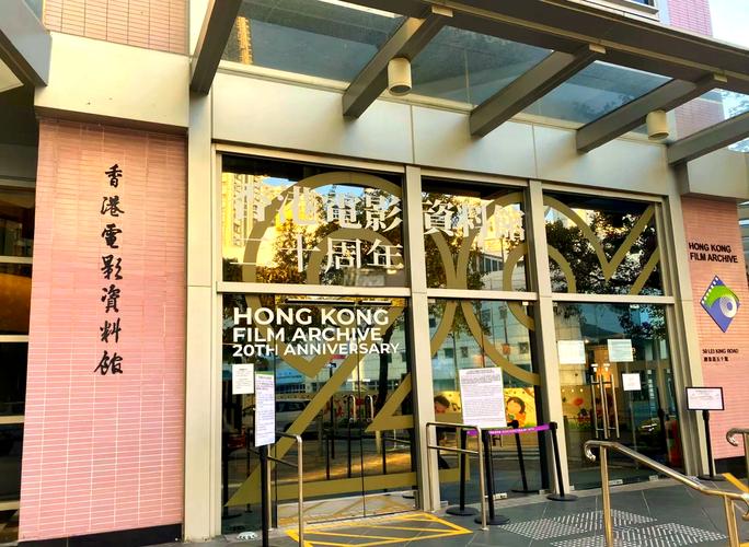 免费美女小黄片av的相关介绍