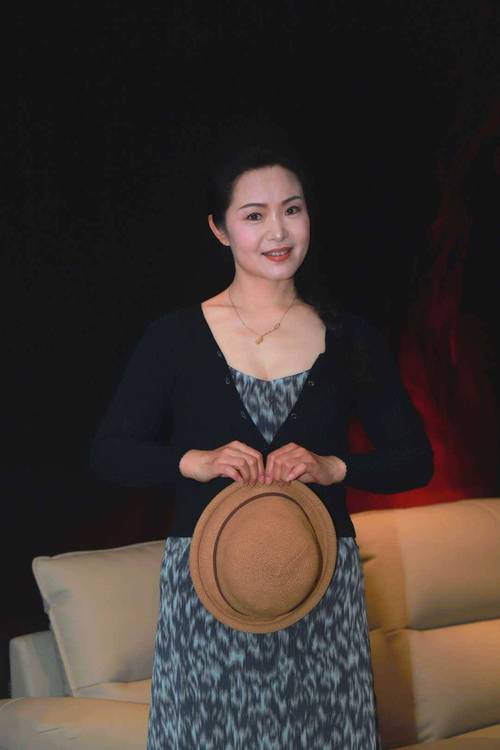 一边一边摸的相关介绍