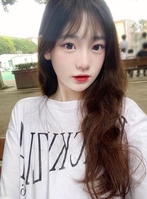 亚洲小少妇蜜乳av的相关介绍