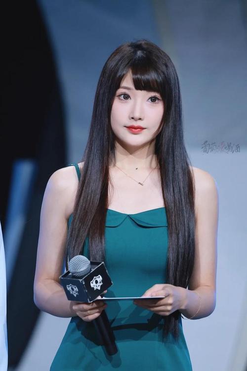官场乱淫的相关介绍