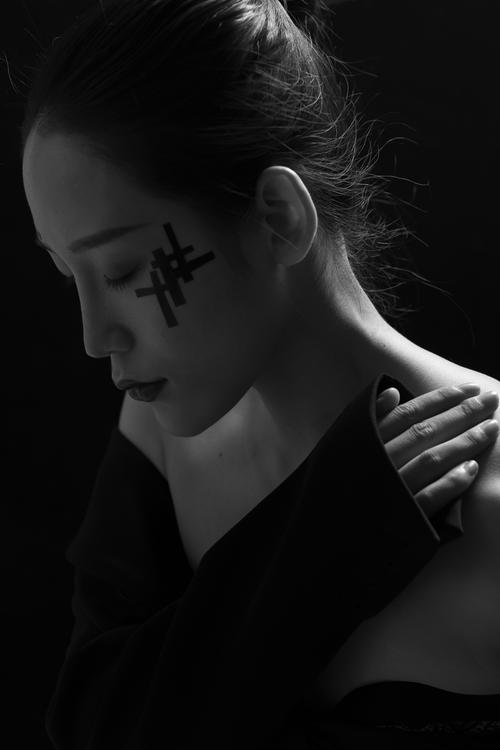 亚洲少妇一区二区三区的相关介绍