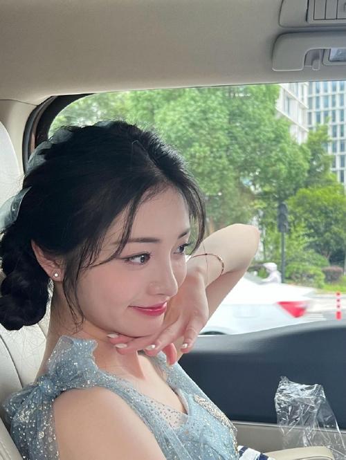 精品人妻少妇一区的相关介绍