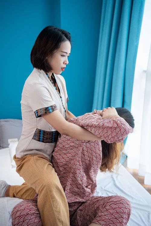亚洲美女一区二区三区av在线的相关介绍