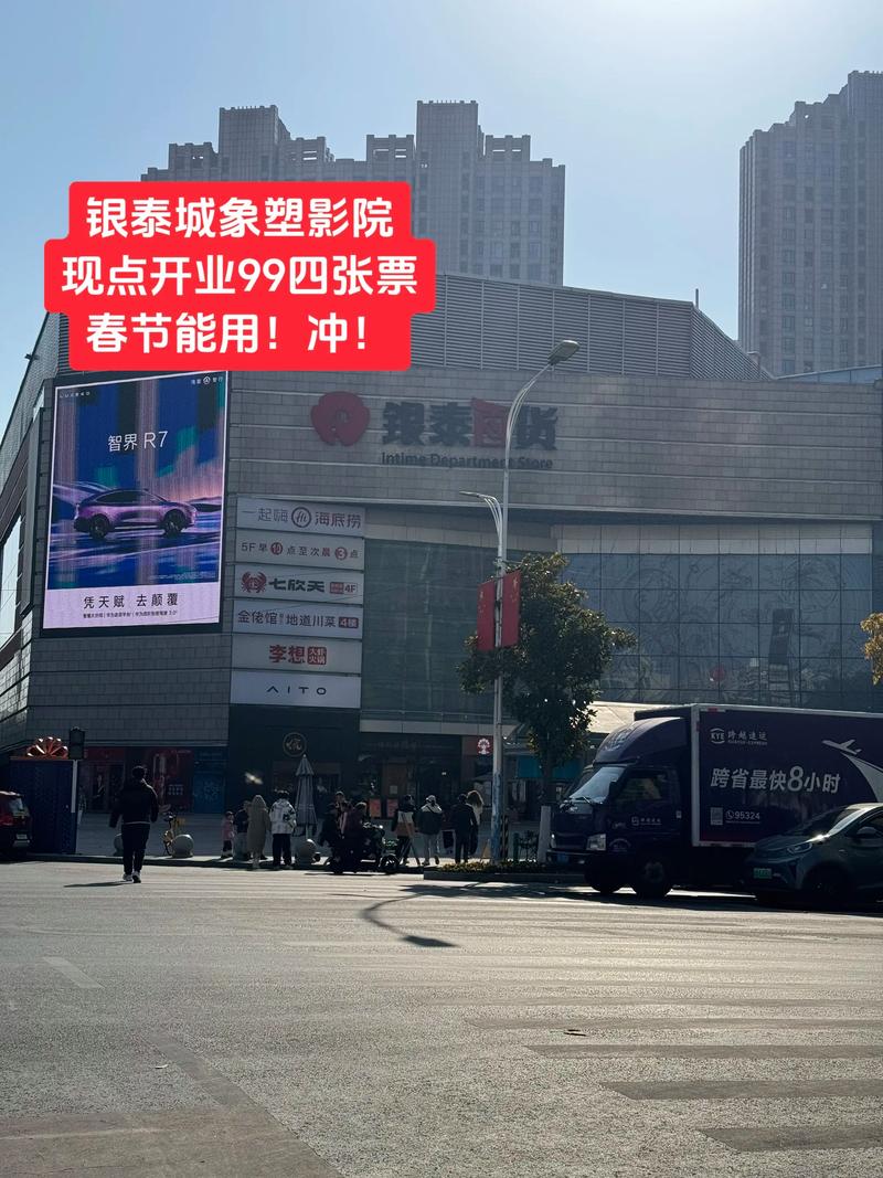玷污女秘书的相关介绍