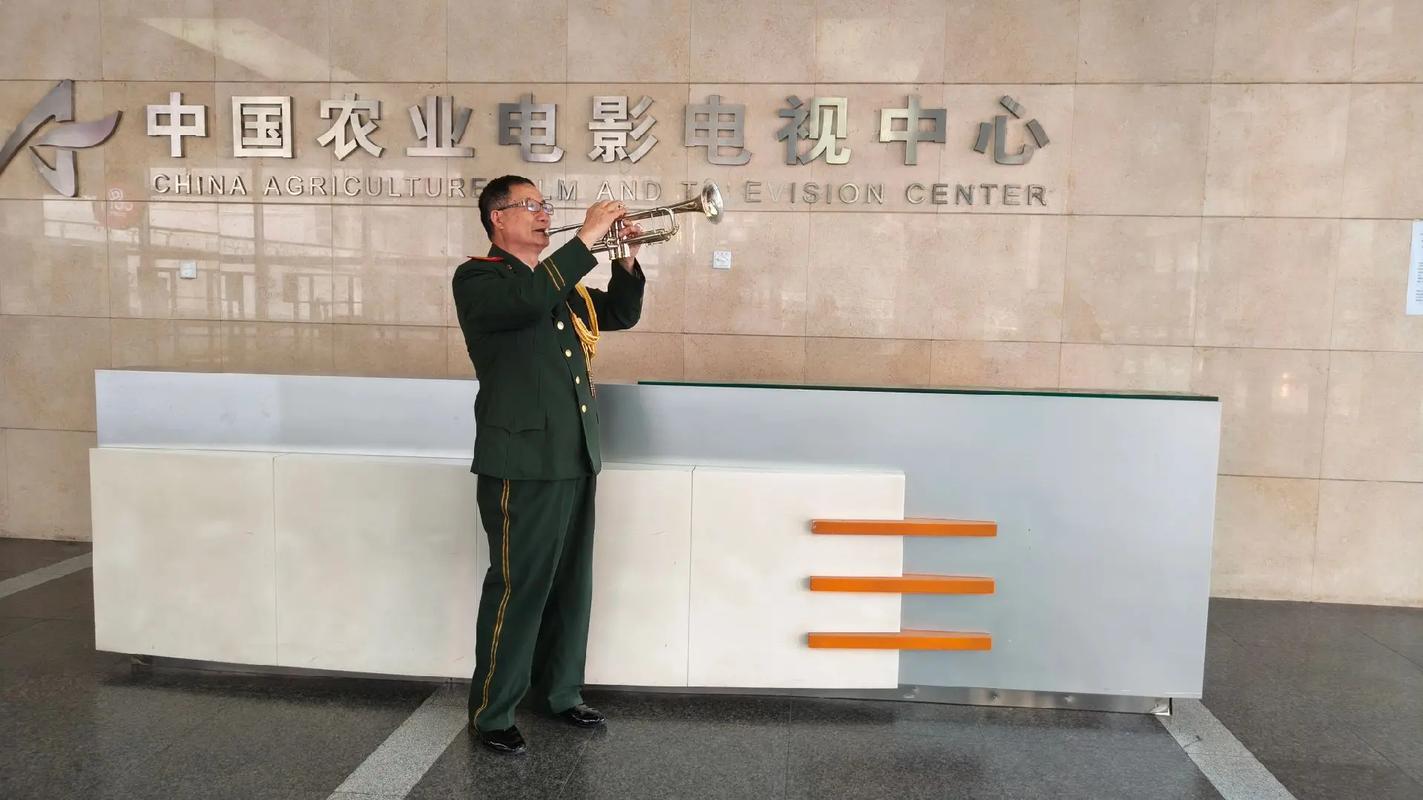 免费动漫操人的相关介绍