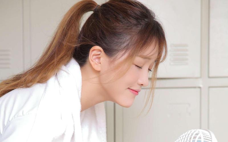 和英语老师啪啪啪的相关介绍