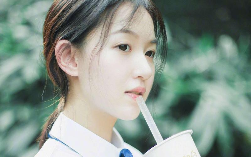 亚洲第一区少妇的相关介绍