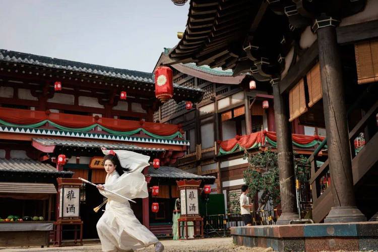 美女老师啪啪啪的相关介绍